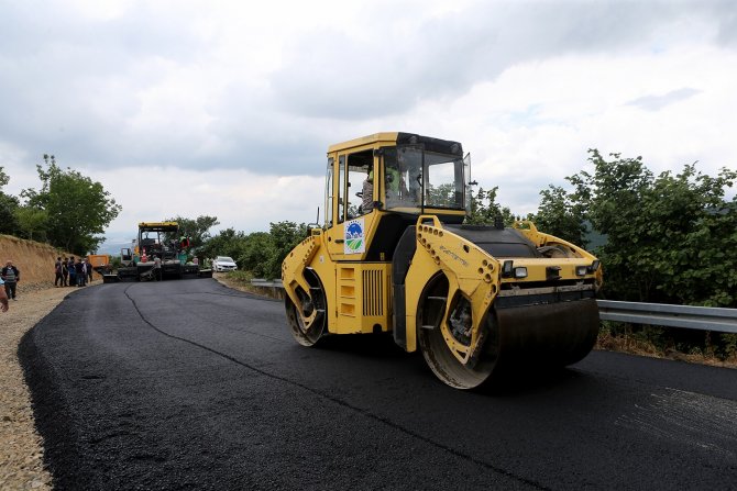 5 Kilometrelik Yol Yenileniyor