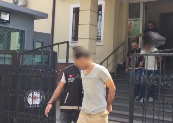 Aranması Olan 10 Şüpheli Eş Zamanlı Operasyonla Yakalandı