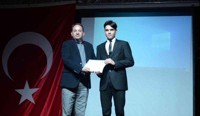 Bafra’da Şiir Dinletisi Ve Şiir Yarışması