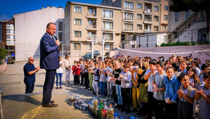 Sinop’ta En Çok Pil Toplayan Öğrencilere Ödül