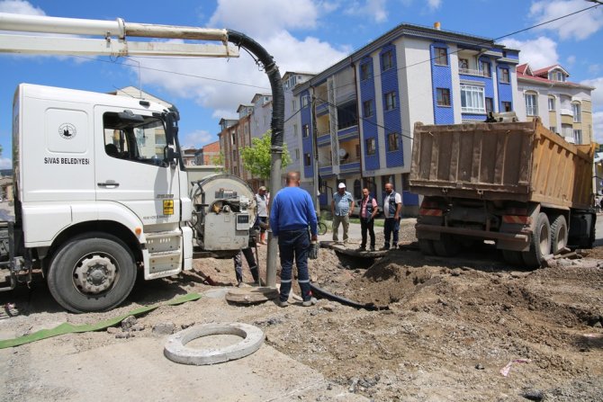 Sivas’ta Su Baskınında Oluşan Arzılar Tek Tek Gideriliyor