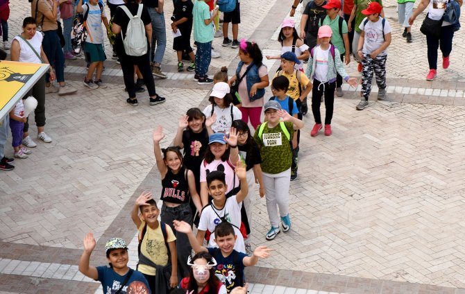 Geri Dönüşüm Temalı Çevre Çocuk Şenliği Düzenlendi