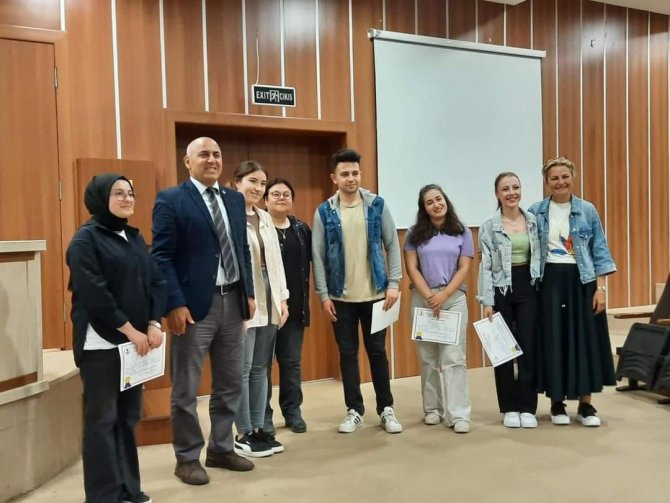 Firma İşyeri Eğitiminde Başarı Belgeleri Verildi