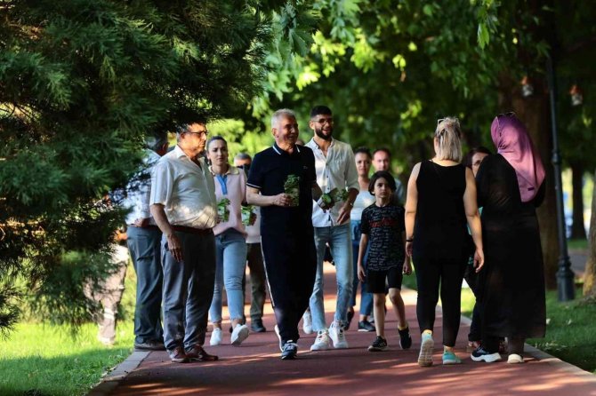 Denizli’de 40 Bin Fesleğen Dağıtıldı