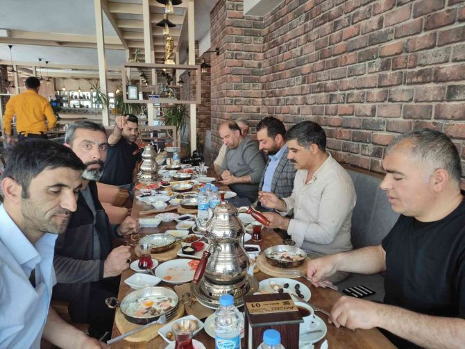 Türkiye Kent Konseyleri Birliği Başkanı Taştan: "Ardahan’da İstenmeyen Rektör Biber, Üniversiteyi Etkisiz Kılmak İçin Çabalıyor"