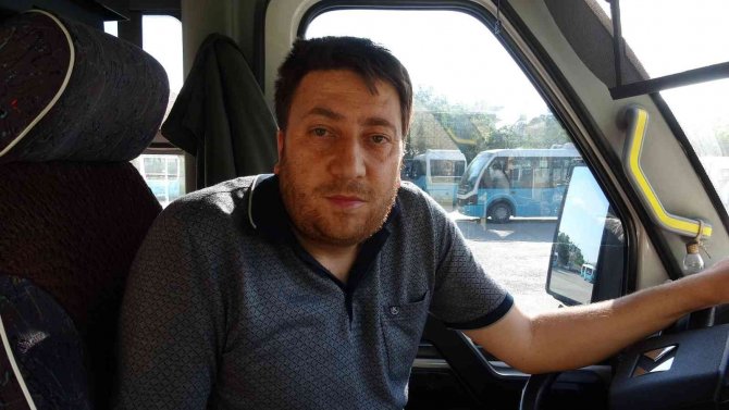 Halk Otobüsü Şoförü Bayılan Kadın Yolcuyu Hastaneye Ulaştırdı
