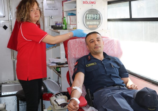 Yalova’da Jandarmadan Kan Bağışı