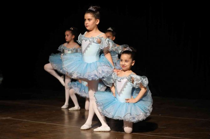 Tubi̇l’in Minik Balerinleri Sahnede