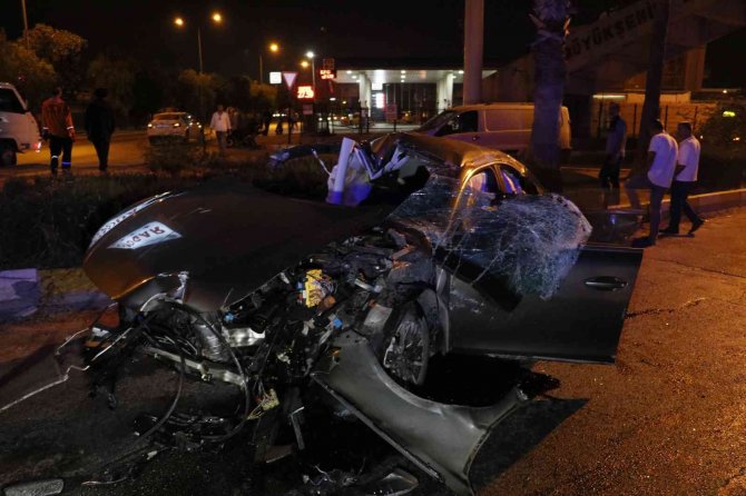 Hurdaya Dönen Araçtan Sıyrık Bile Almadan Çıktı