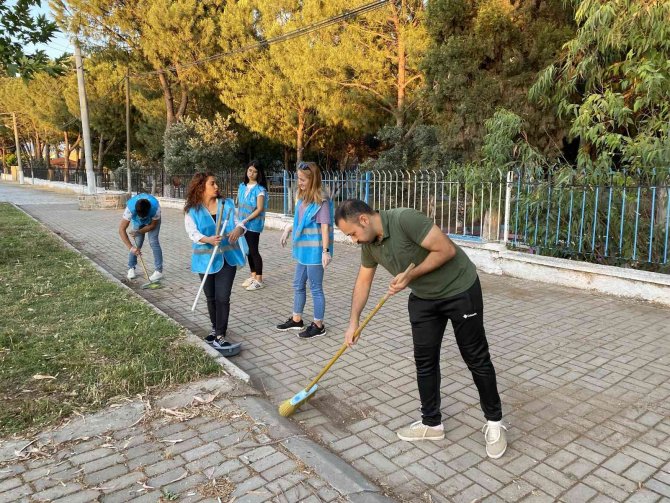 Efeler Ak Gençlik’ten Çevre Haftası’nda Anlamlı Etkinlik