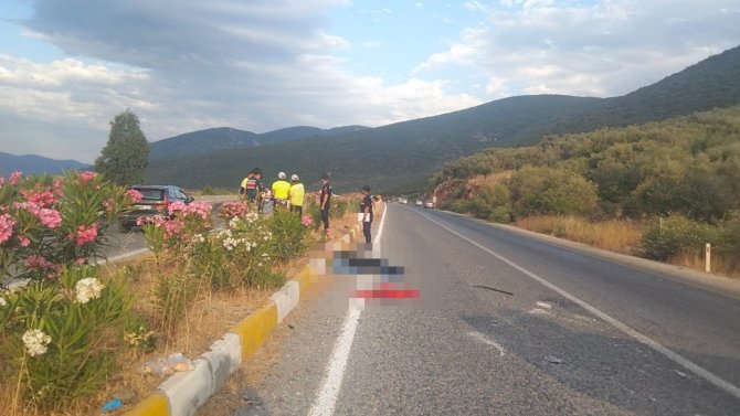 Aydın’da Karşı Şeride Geçen Otomobil Takla Attı: 1 Ölü, 4 Yaralı