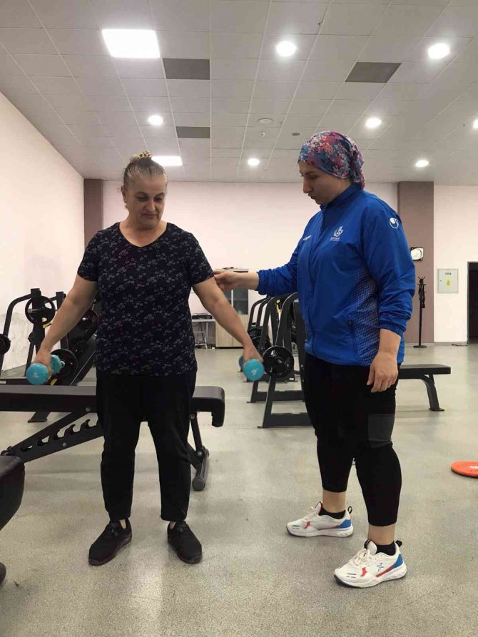 Azmetti, 5 Ayda 21 Kilo Verdi