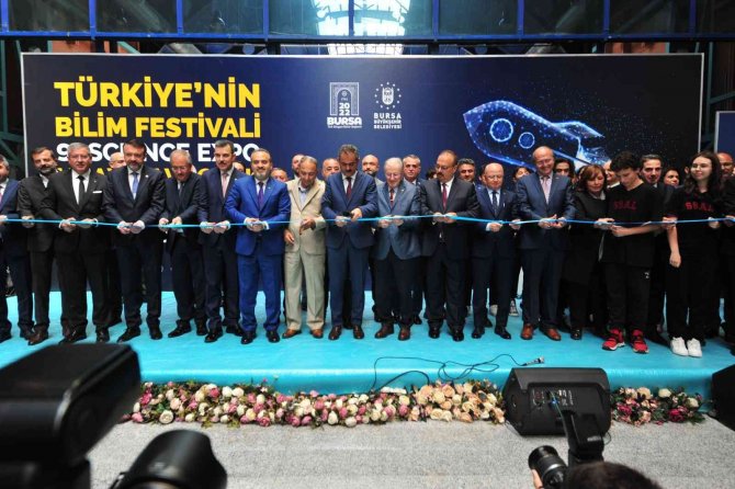 Bakan Özer: "Katma Değeri Yüksek Olan Ürünler Üretemezseniz Dünya İle Rekabet Edebilmeniz Mümkün Değil"