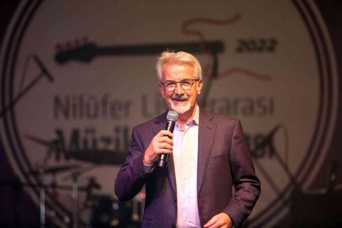 Nilüfer Liselerarası Müzik Yarışması’nda Gençlerden Muhteşem Performans
