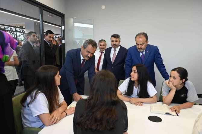 Vatan Gençlik Merkezi Hizmete Açıldı