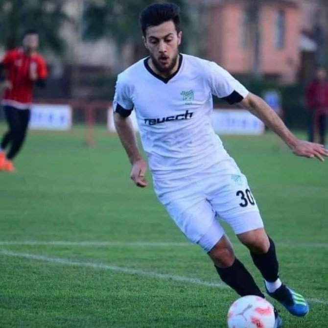 Bursa’da 27 Yaşındaki Futbolcu Kalbine Yenik Düştü