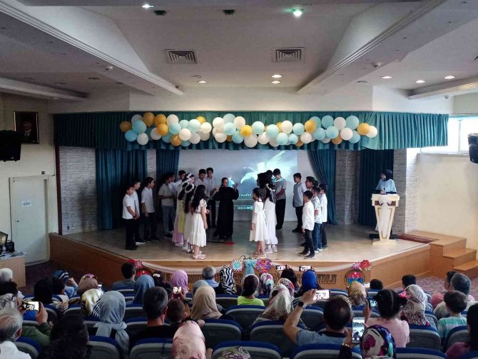 Edremit İ̇ho’de "İ̇ngilizce Şenliği"