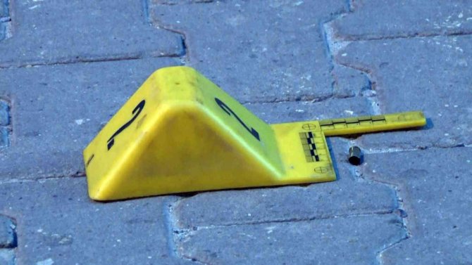 Esenyurt’ta Kuruyemişçiye Silahlı Saldırı