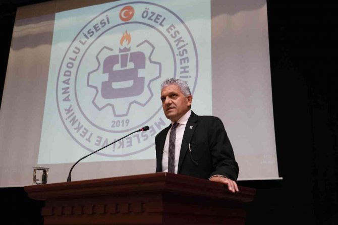 Uzman Dr. Ayyıldız, Eskişehir Osb’de Kadınları Kanser Konusunda Bilgilendirdi