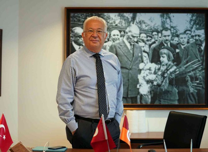 Eşref Hamamcıoğlu: "Roberto Mancini Adaylardan Birisi"