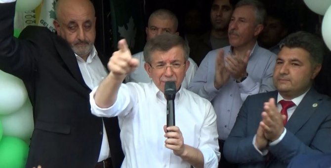 Malatya’da Ahmet Davutoğlu’na Şok Üstüne Şok