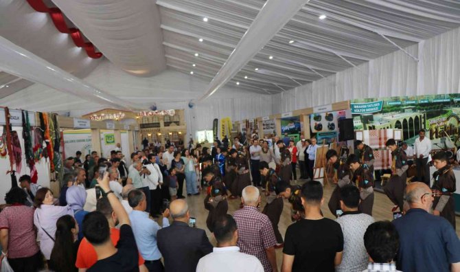 Haliliye Tarihi Yansıtan Ürünleri İ̇stanbul’a Taşıdı