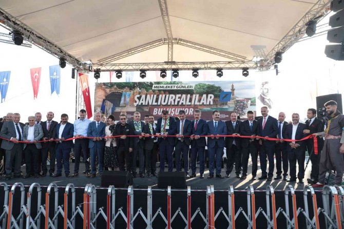 Haliliye Tarihi Yansıtan Ürünleri İ̇stanbul’a Taşıdı