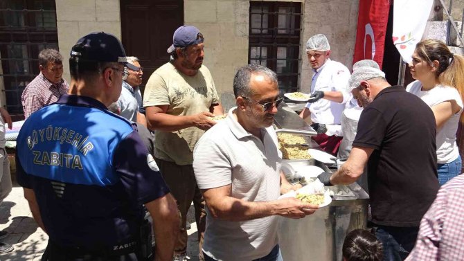 Habib-i Neccar Anma Etkinlikleri... 1500 Kişilik Etli Pilav Dağıtıldı