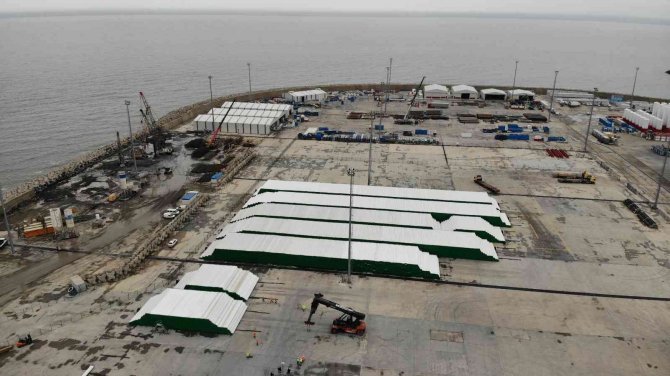 Karadeniz Gazı İçin Borular Döşenmeye Başlandı