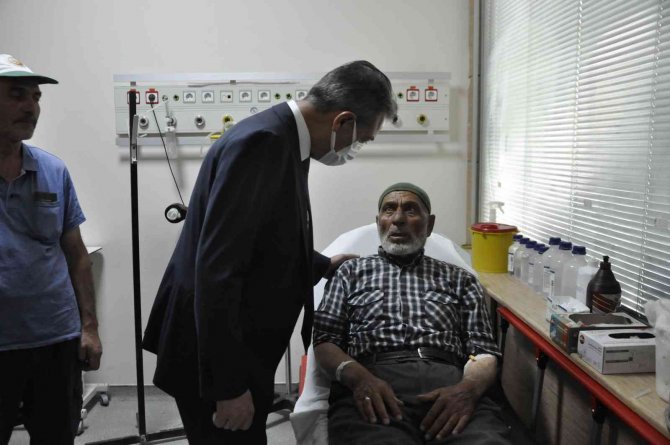 Karaman’da Okul Servisi İle Otomobil Çarpıştı: 13 Yaralı