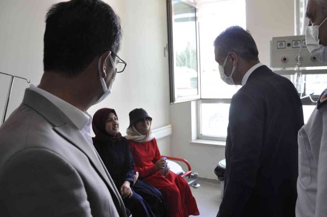 Karaman’da Okul Servisi İle Otomobil Çarpıştı: 13 Yaralı
