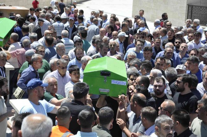Kazada Hayatını Kaybeden Greyder Operatörü Son Yolculuğuna Uğurlandı