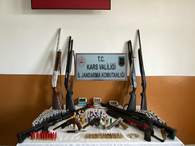 Kars’ta Ruhsatsız Silah Operasyonu