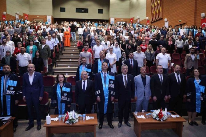 Kayü Uygulamalı Bilimler Fakültesi İ̇lk Mezunlarını Verdi