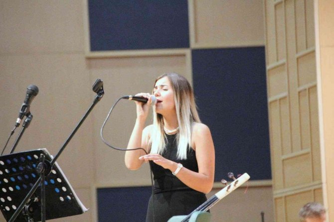 Kilis’te Öğretmenler Korosu Konser Verdi