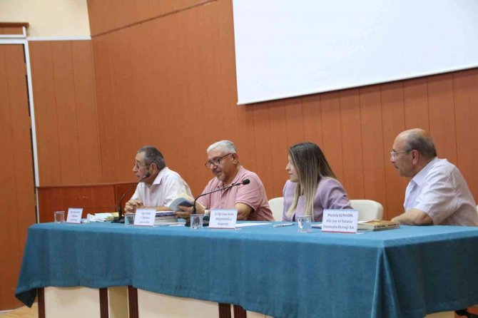 Kilis’te ’’Şiir Ve Edebiyat" Söyleşisi