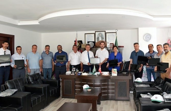 Akcoat’tan Köy Okullarına Bilgisayar Desteği