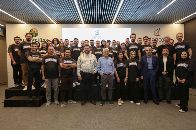 Lonca Girişimcilik Merkezi 7’nci Döneminde 13 Startup Mezun Etti