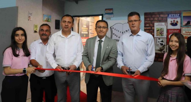 Beşikçioğlu Ortaokulu Kütüphanesine Kavuştu