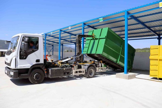 Menteşe’de Atıklar Tek Merkezde Toplanıyor