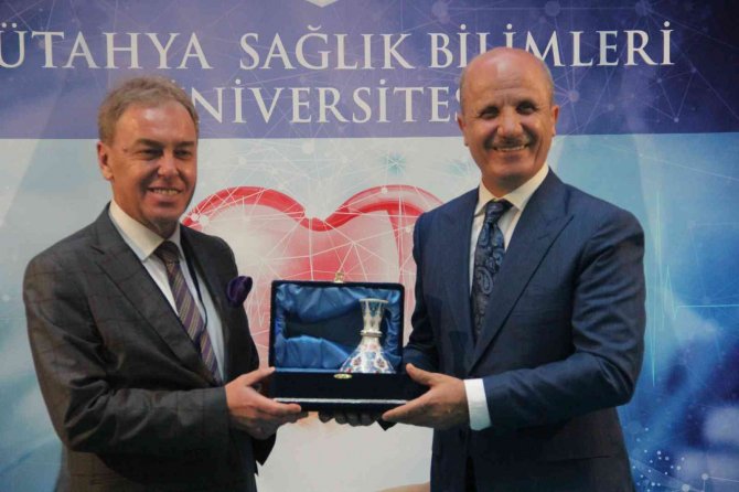 Yök Başkanı Özvar: "Artık Yüz Yüze Eğitime Geçmenin Vaktinin Geldiğini Duyurmak İsterim"