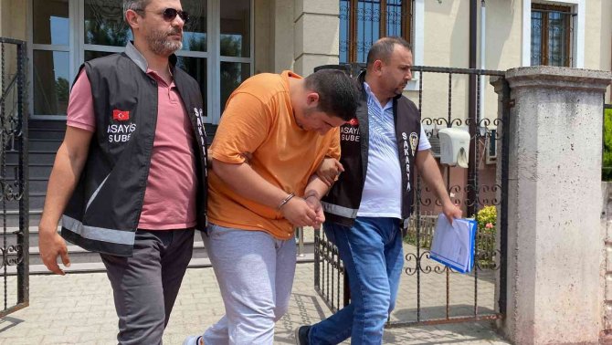 Hakim Karşısına Çıkan Baba Katili Tutuklandı