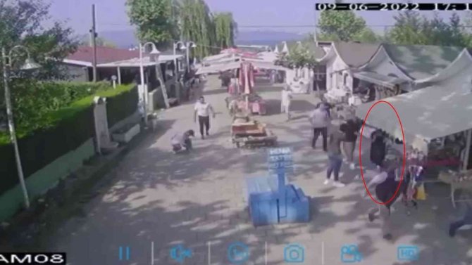 Boşanma Aşamasındaki Eşine Kurşun Yağdırdı