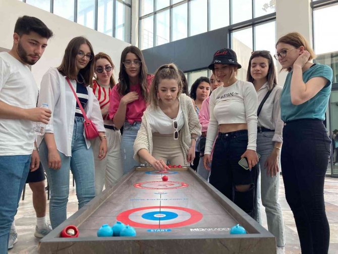 Subü’lü Öğrenciler Son Derslerini Bisiklet Sürerek Gerçekleştirdi