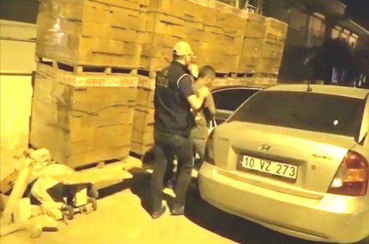 Terör Örgütü Üyesi, Bandırma’da Gizlendiği Evde Yakalandı