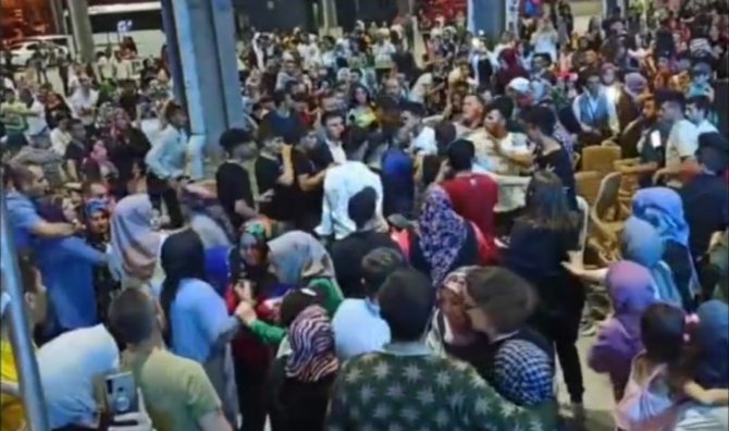Başkent’te Hüseyin Kağıt Konserinde Çıkan Kavgada 1 Kişi Yaralandı