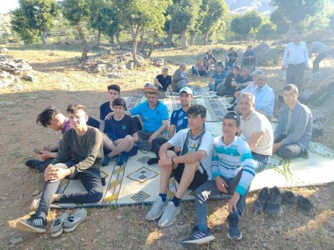 Kaymakam Ardıç Gençlerle Birlikte Doğa Yürüyüşü Yaptı