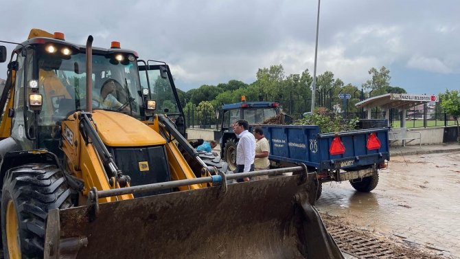 Nazilli Belediyesi Sel Felaketinin Yaşandığı Bölgelerde Teyakkuza Geçti