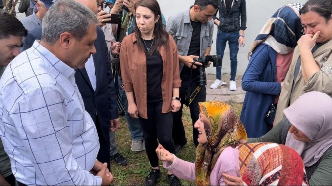 Vali Şıldak: "Kazada 7 Vatandaşımız Vefat Etti, 11 Vatandaşımız Yaralı"