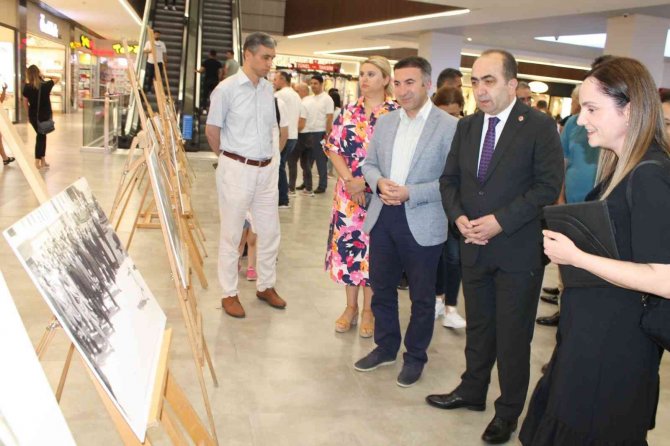 Batman Üniversitesi Ev Sahipliğinde Atatürk Sergisi Düzenlendi